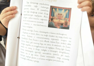 Realizacja Projektu "W krainie uczuć" bajka pt. "Magiczne uczucie po występie"