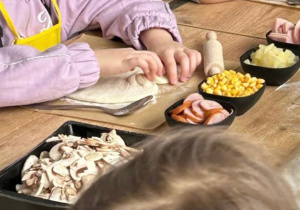 Warsztaty kulinarne w Pizzerii - grupa Skrzatów