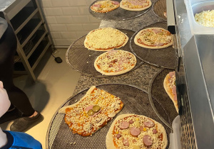 Warsztaty kulinarne w Pizzerii - grupa Mrówek
