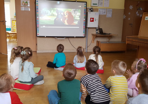 Walentynki - oglądamy bajkę "Zakochany Kundel"